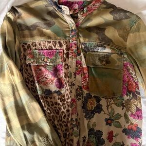 Pilcro Multicolor Floral / Animal Print button down